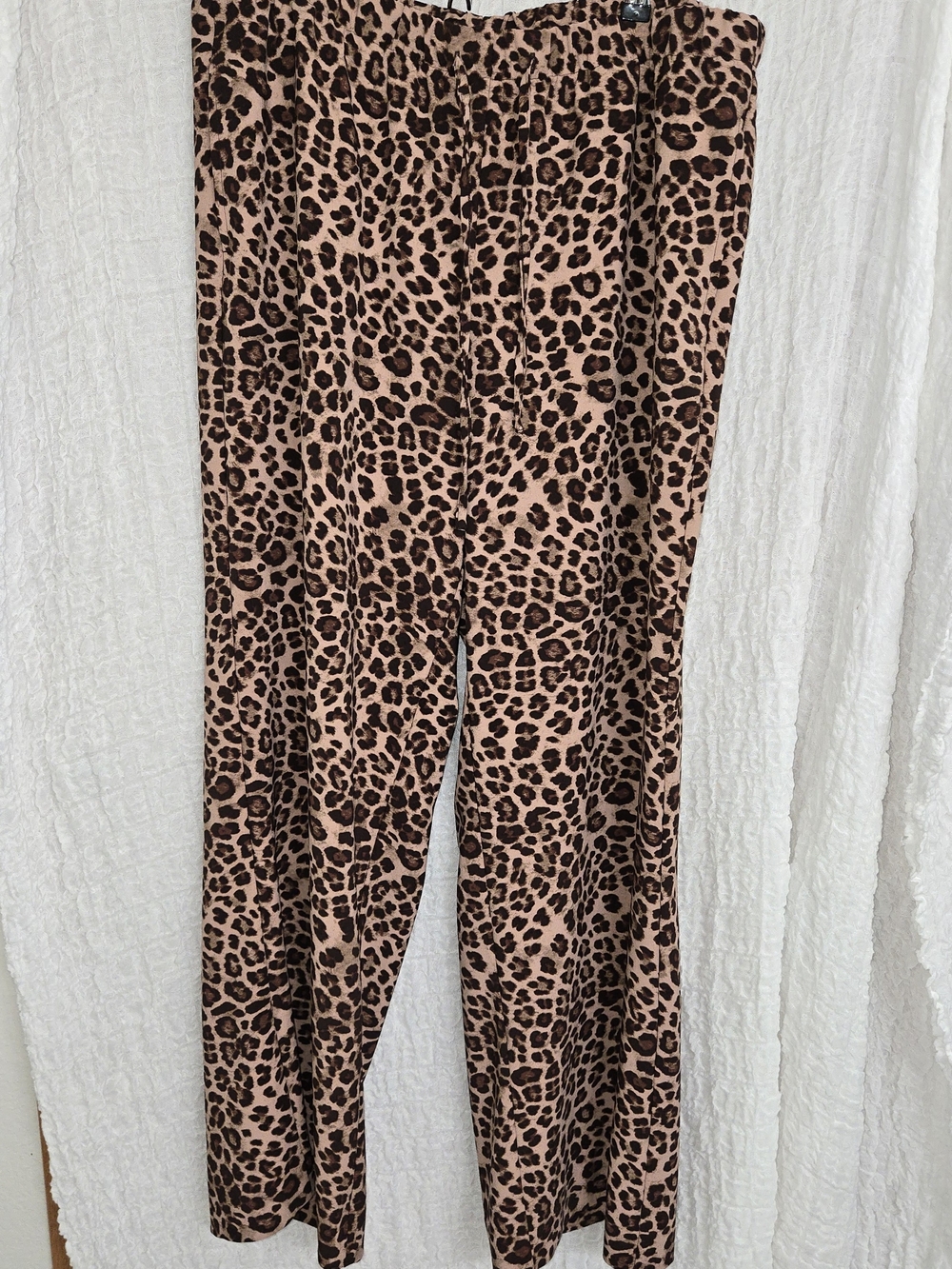 Studio By Torrid Size 1 (14/16) Brown and Pink Leopard Print Pants